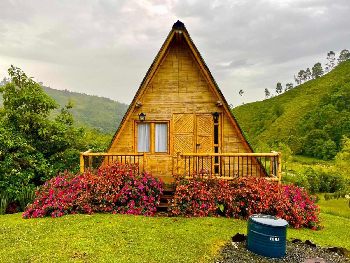 Glamping La Herradura Санта-Роса-де-Кабаль Экстерьер фото